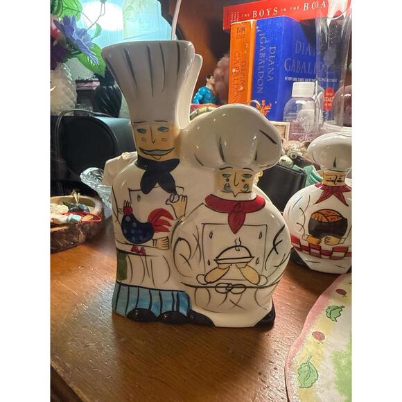 Fat & Skinny Chef Salt & Pepper, Napkin Holder and Spoonrest Red & White Ceramic - Picture 7 of 14